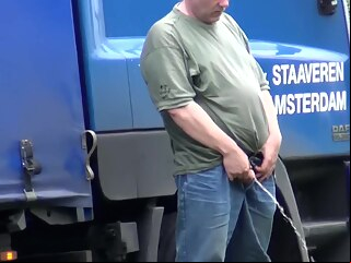 spy on more trucker pissing 20:54 2019-10-26